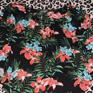 Hawaiian print flower shirt
